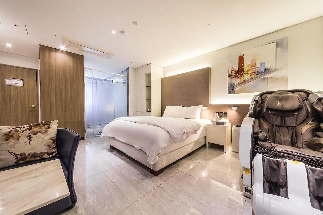 Guwol Hotel Incheon 3*,